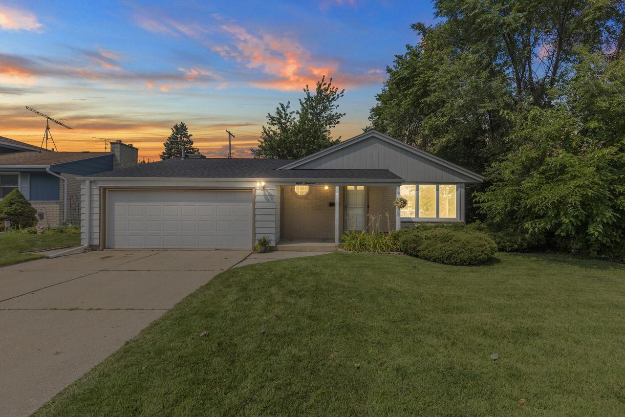 800 Berkeley Dr, Racine, WI 53402