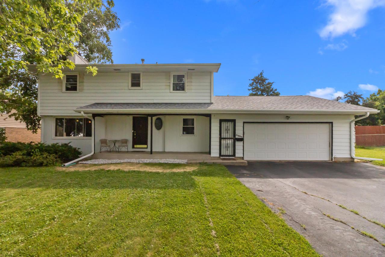 651 N Lincoln St, Elkhorn, WI 53121