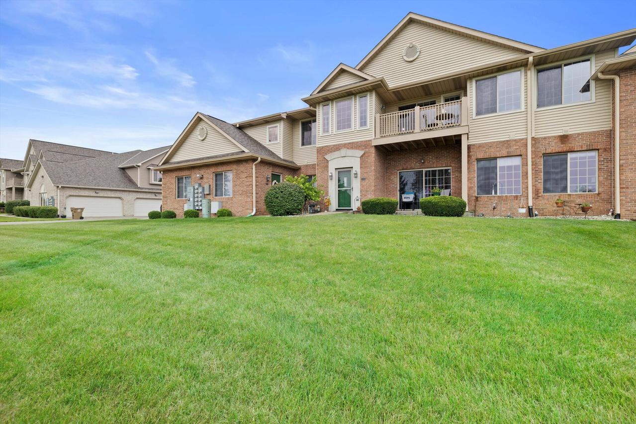 6914 53rd St #47, Kenosha, WI 53144