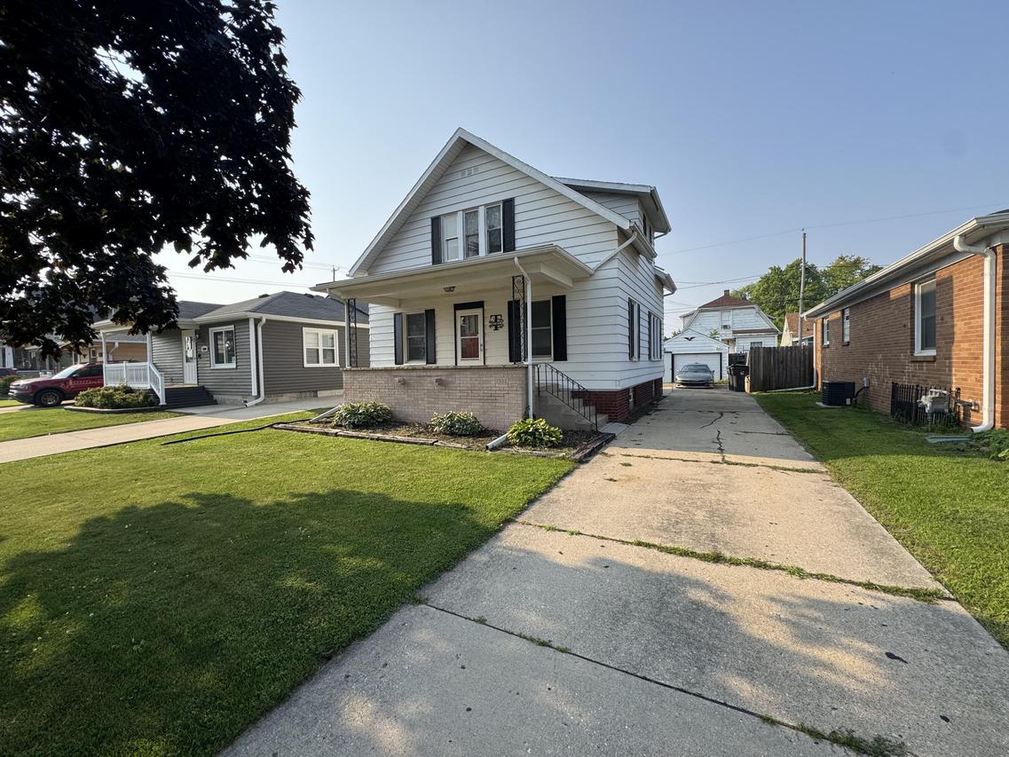 1532 Bryn Mawr Ave., Mount Pleasant, WI 53403