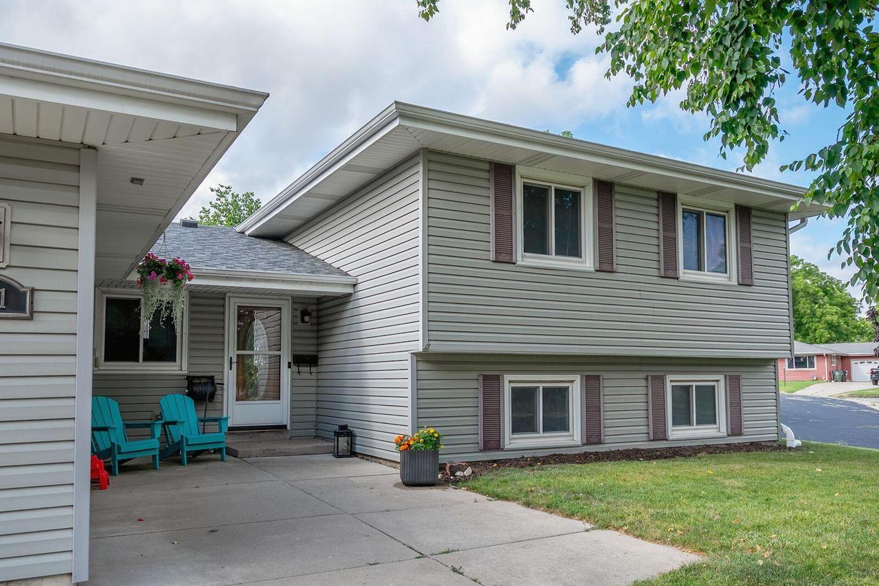 601 14th Ave, Union Grove, WI 53182