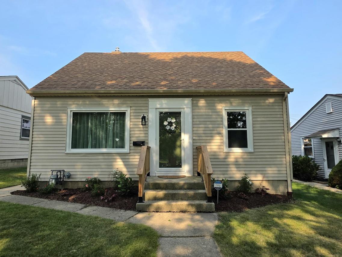 2961 S 50th St, Milwaukee, WI 53219