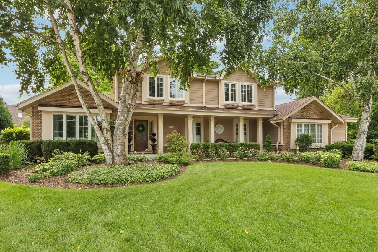 5631 Gatewood Ln, Greendale, WI 53129