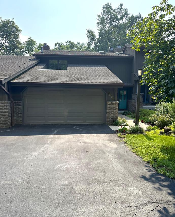 3826 Nagawicka Shores, Delafield, WI 53029