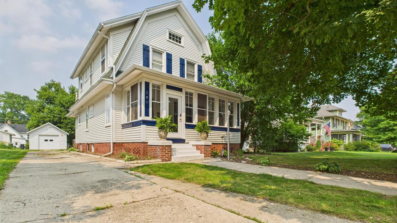 104 Eastman St, Plymouth, WI 53073