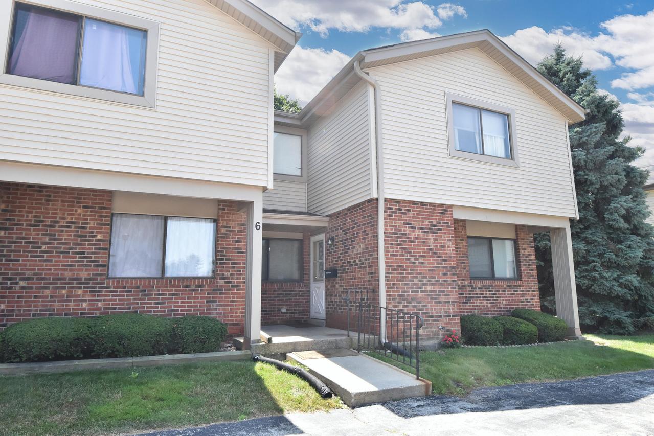 5720 Cambridge Cir #6, Mount Pleasant, WI 53406