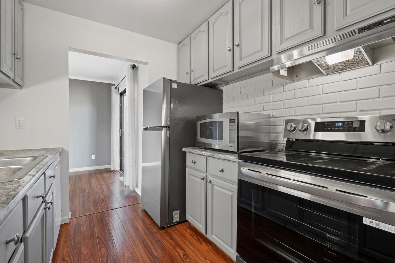 6548 N Bourbon St, Milwaukee, WI 53224