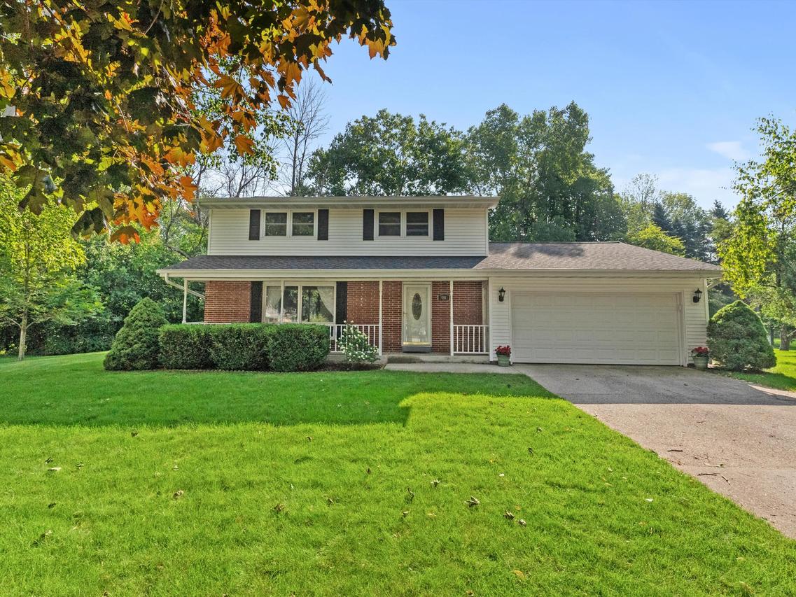 3003 Stokes Ln, Manitowoc, WI 54220