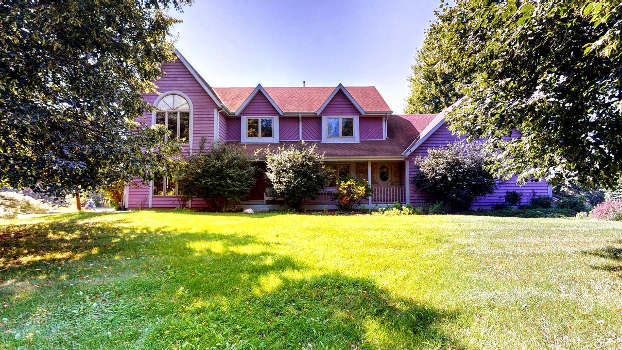 4587 N Brentwood Dr, Harmony, WI 53563