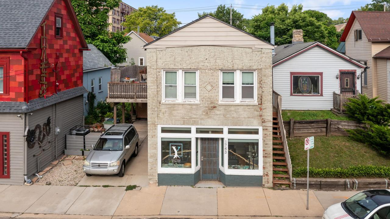1743 S 1st St, Milwaukee, WI 53204