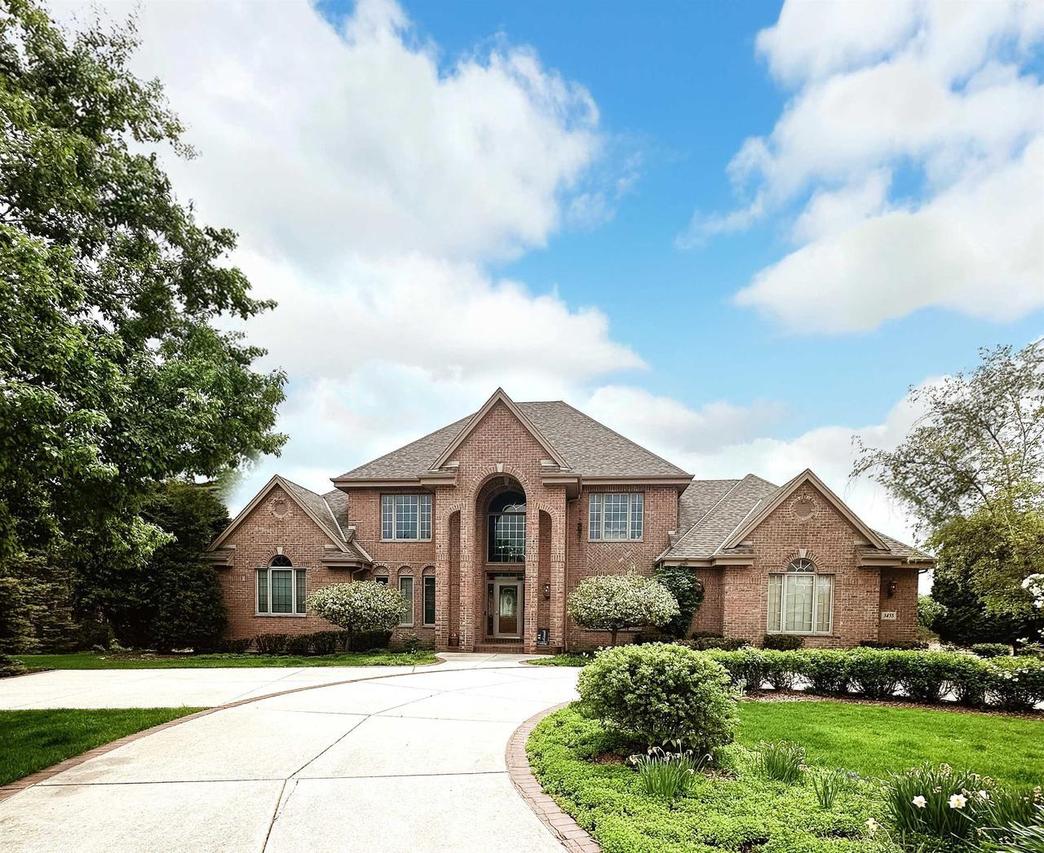 3455 Horseshoe Bend, Brookfield, WI 53045