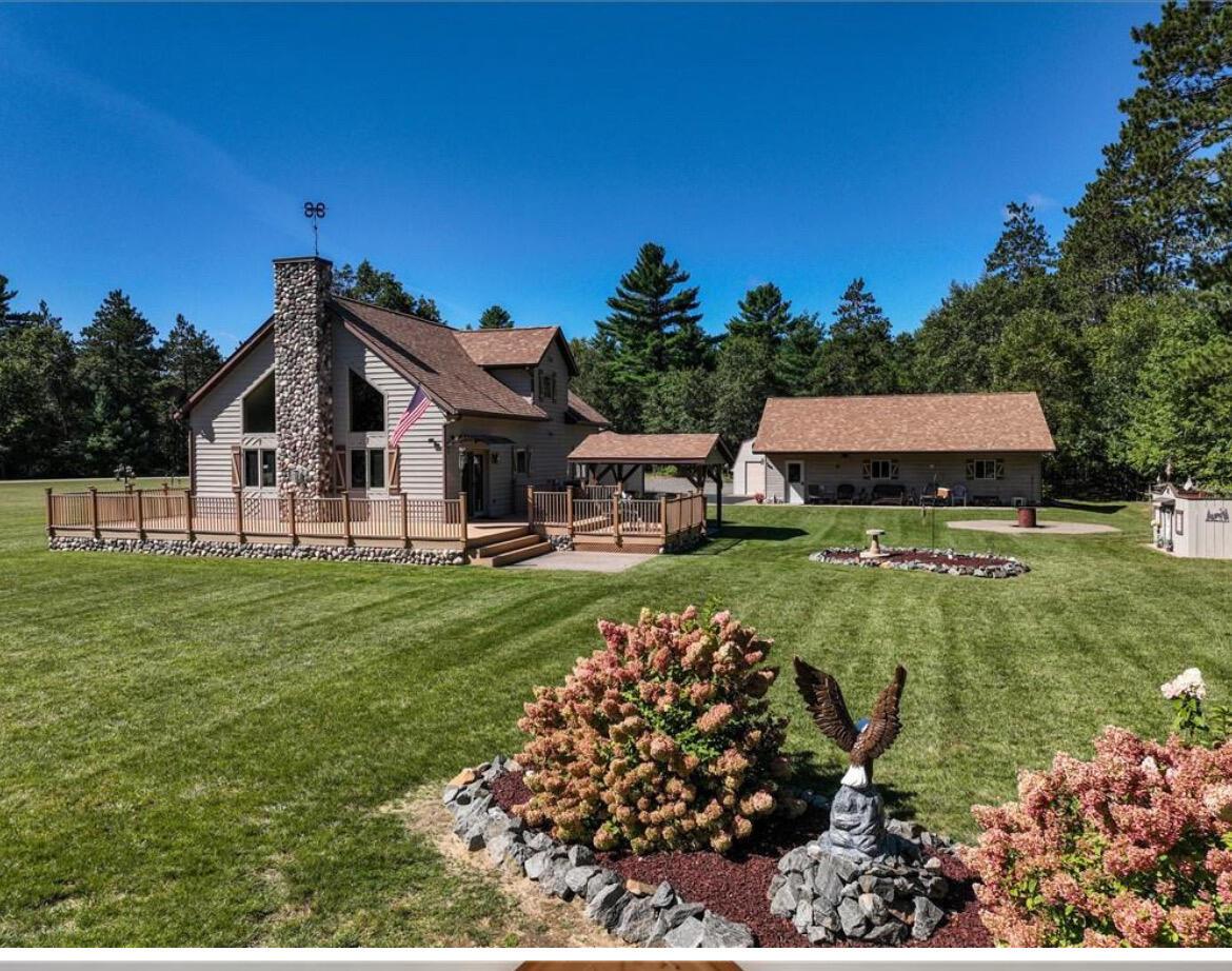 W9320 Clearview Dr, Adams, WI 54615