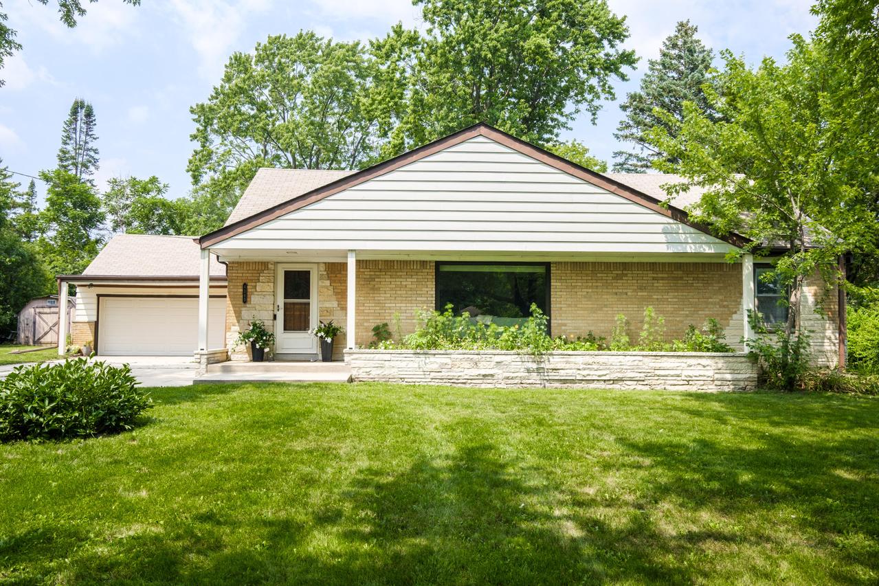 4345 N 135th St, Brookfield, WI 53005