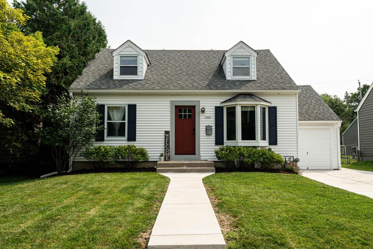 2864 S 53rd St, Milwaukee, WI 53219