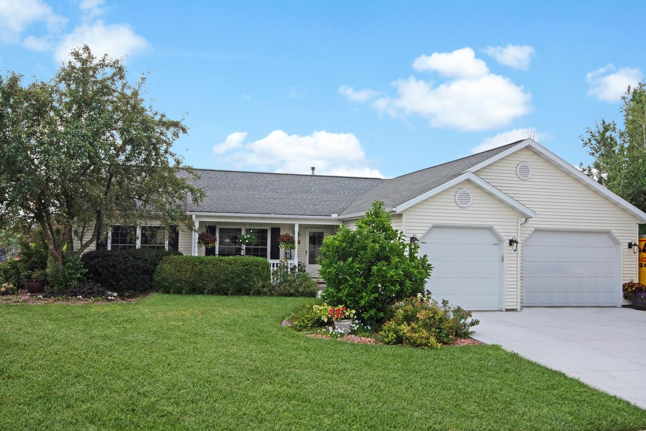 337 Sunburst Ave, Twin Lakes, WI 53181