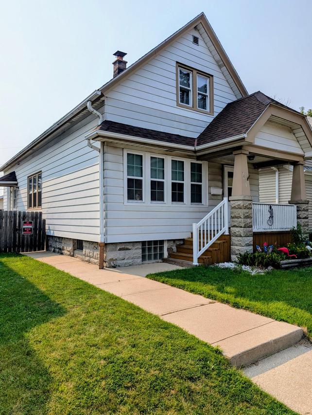 2673 S 30th St, Milwaukee, WI 53215