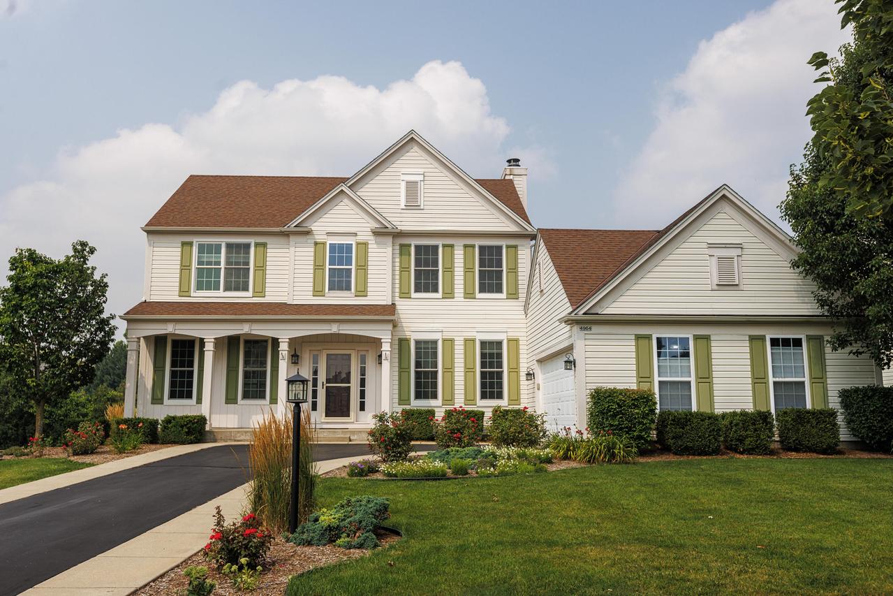 4964 W Forest Hill, Franklin, WI 53132