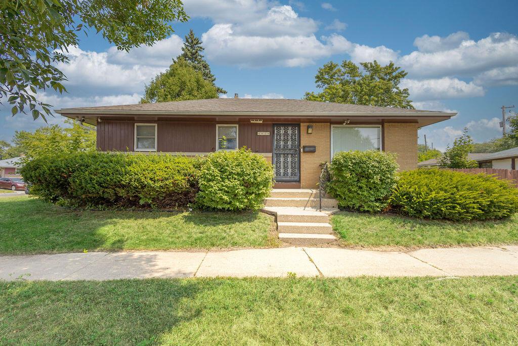 4824 N Evans St, Milwaukee, WI 53218