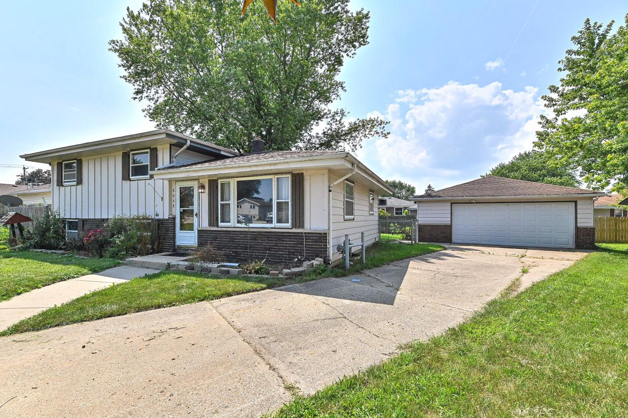 8048 Russell Ct, Mount Pleasant, WI 53406