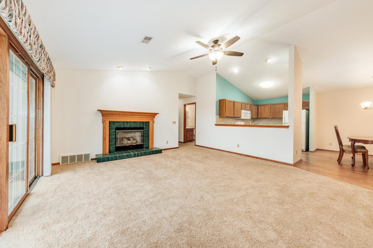 1787 White Pine Ct #C, Grafton, WI 53024
