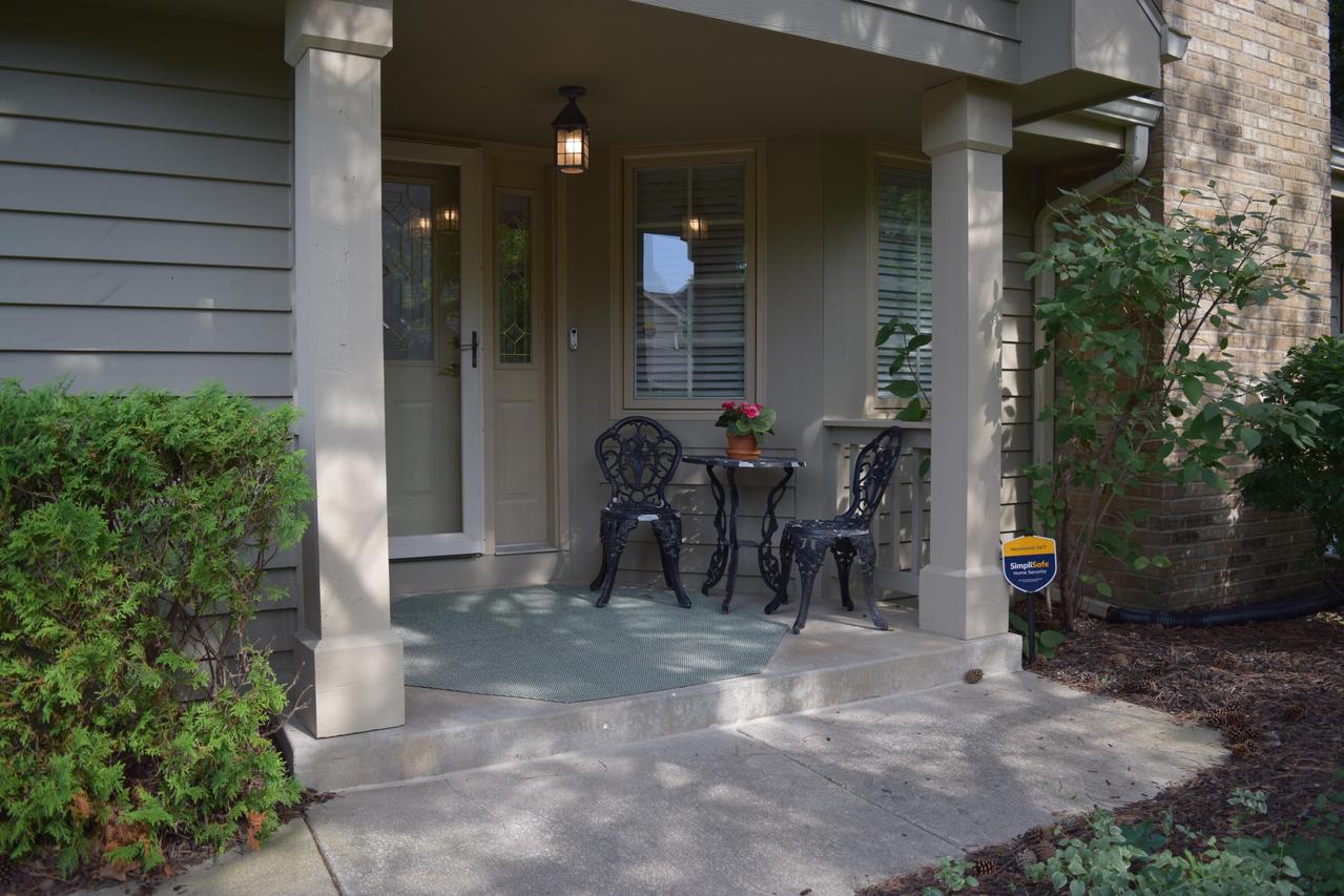 N21W24305 Cumberland Dr #38 N, Pewaukee, WI 53072