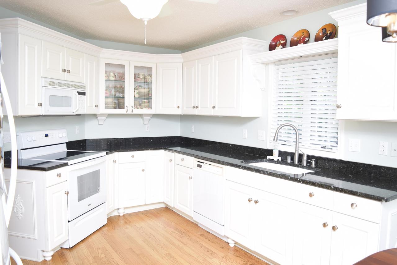 N21W24305 Cumberland Dr #38N, Pewaukee, WI 53072