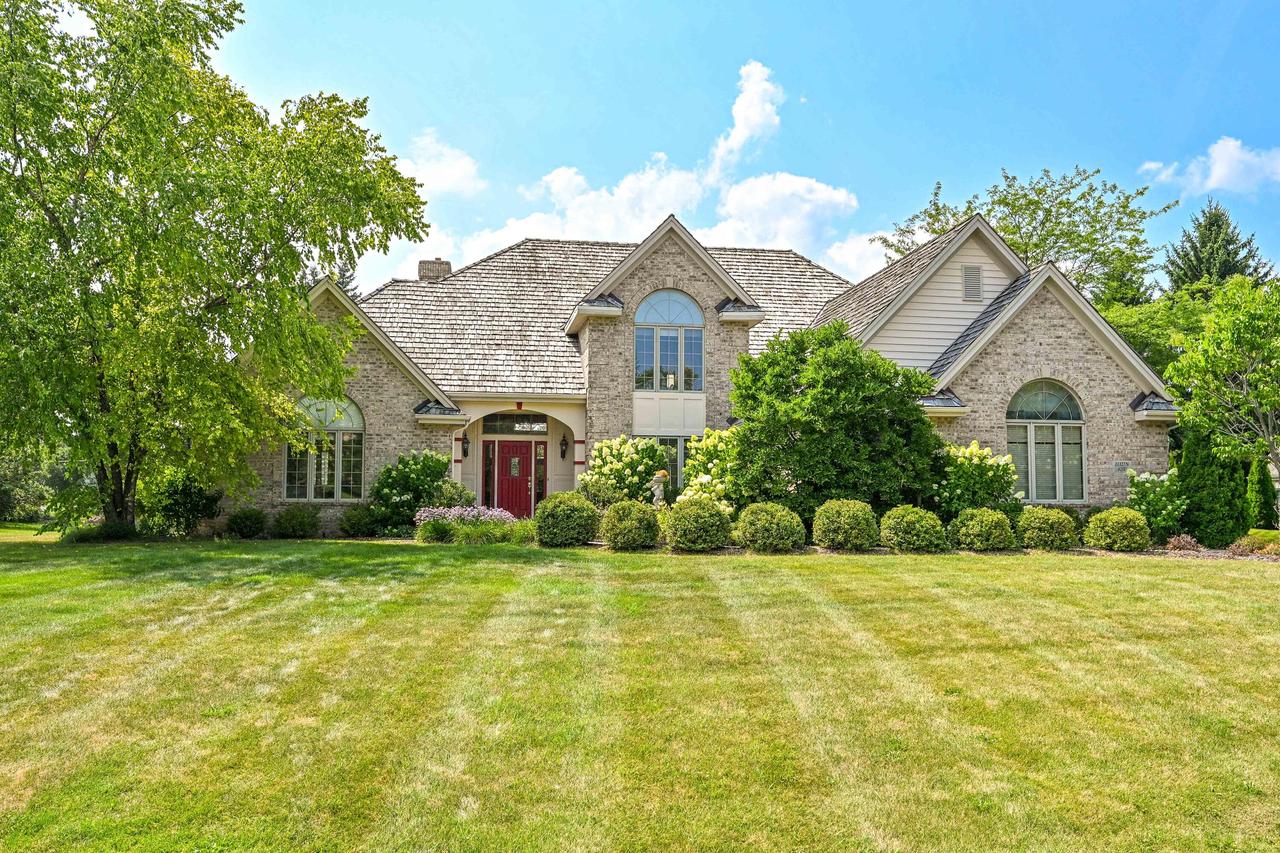 11327 N Rudella Rd, Mequon, WI 53092