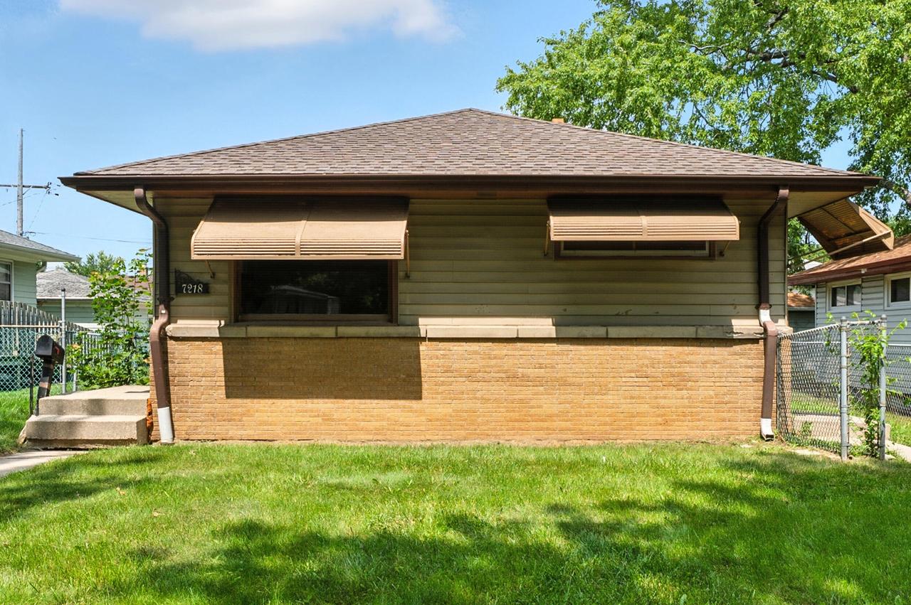7218 W Carmen Ave, Milwaukee, WI 53218