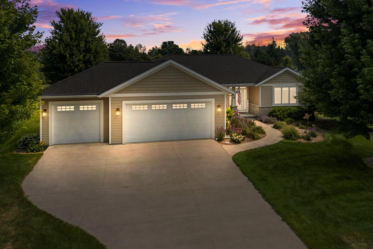 2002 Lake Aire Dr, Wilson, WI 53081