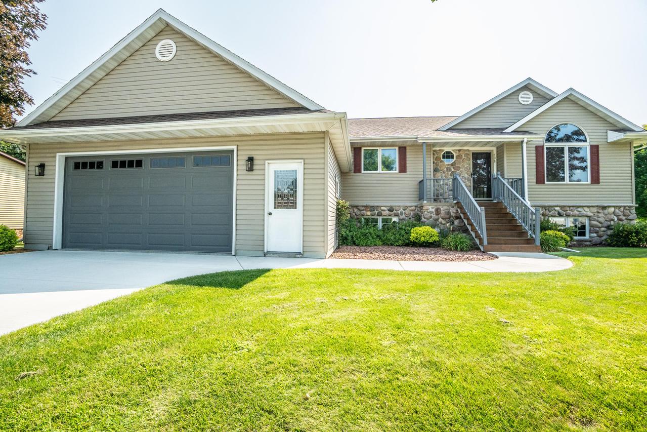 508 Prospect Ave, Brownsville, WI 53006