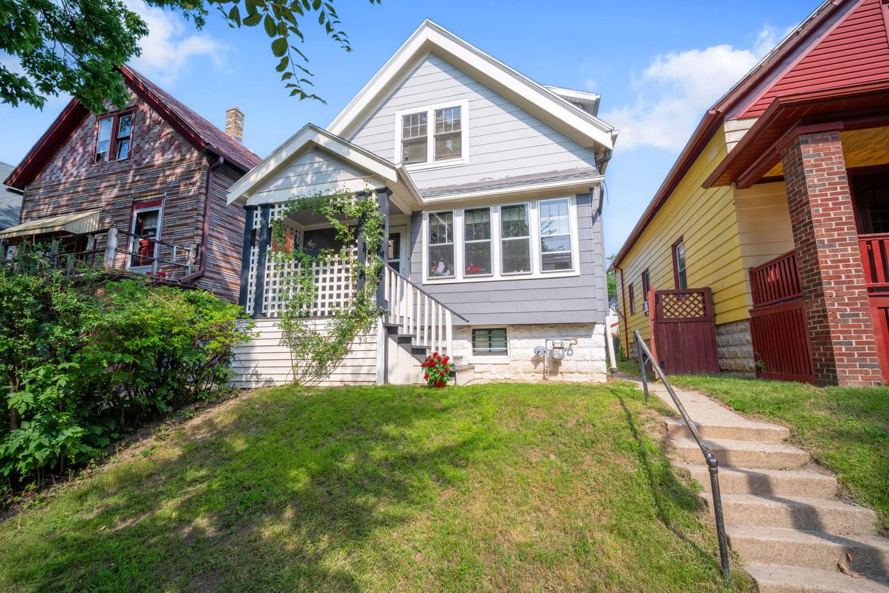 2334 S 9th St #2336, Milwaukee, WI 53215