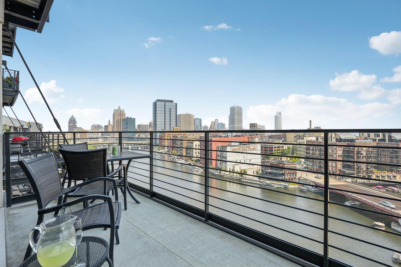 106 W Seeboth St #908, Milwaukee, WI 53204