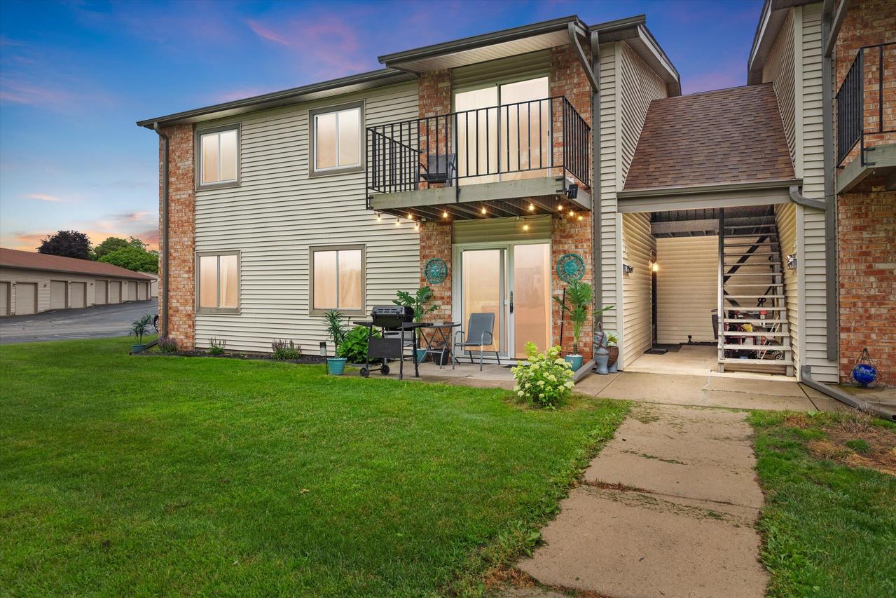 N115W17131 Armada Dr, Germantown, WI 53022