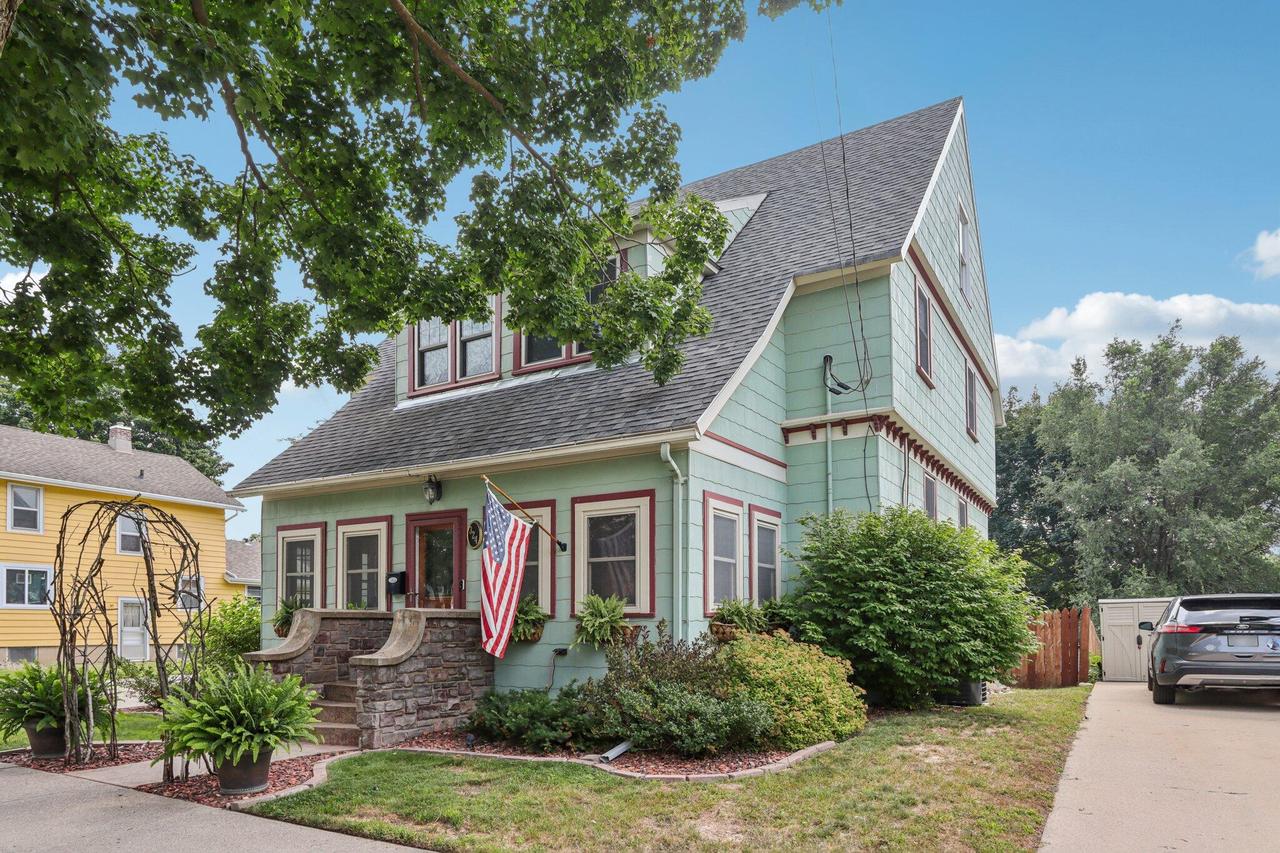 324 Origen St, Burlington, WI 53105
