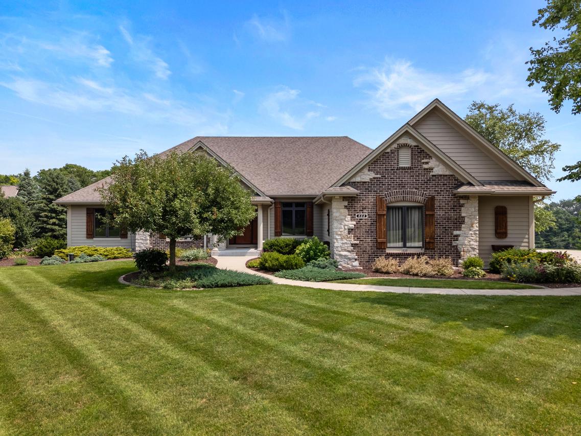 458 Whispering Ridge, Richfield, WI 53017