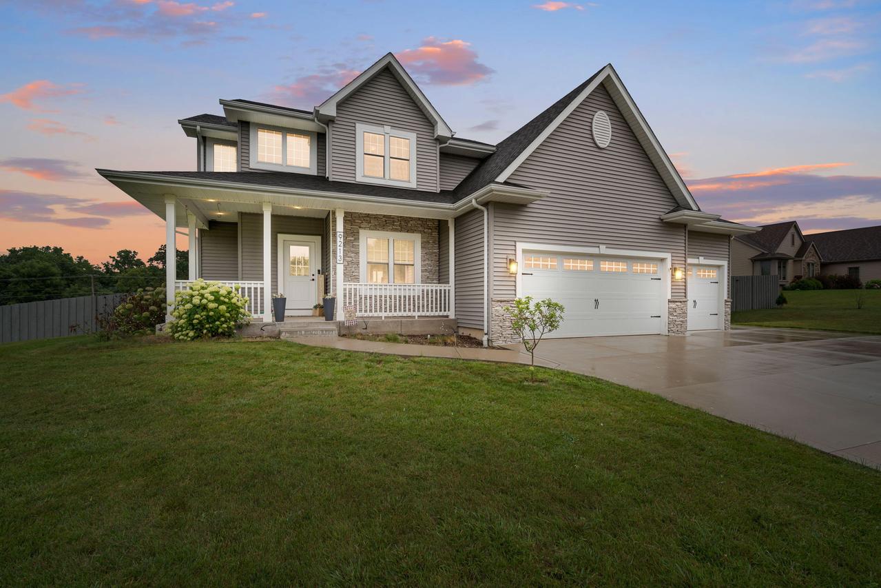 9213 Auburn Ct, Mount Pleasant, WI 53406