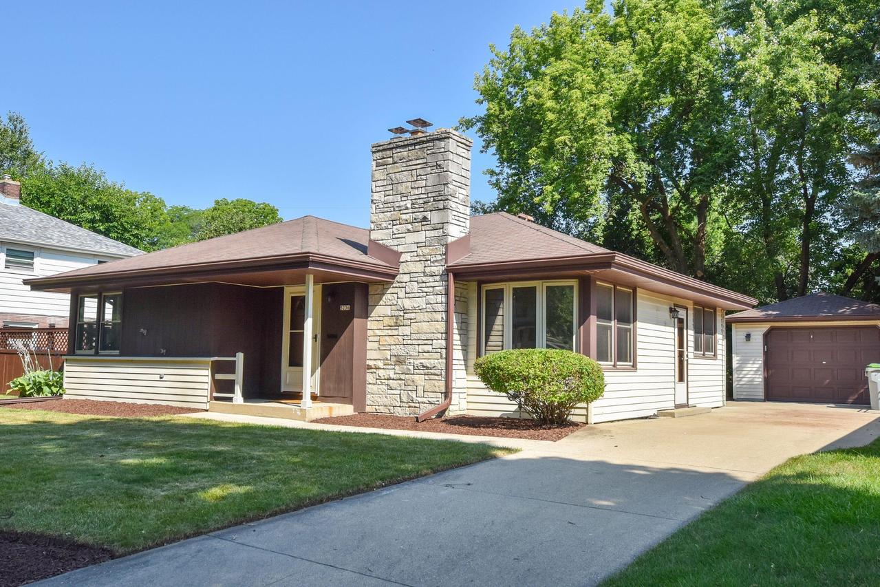 5236 W Cleveland Ave, Milwaukee, WI 53219