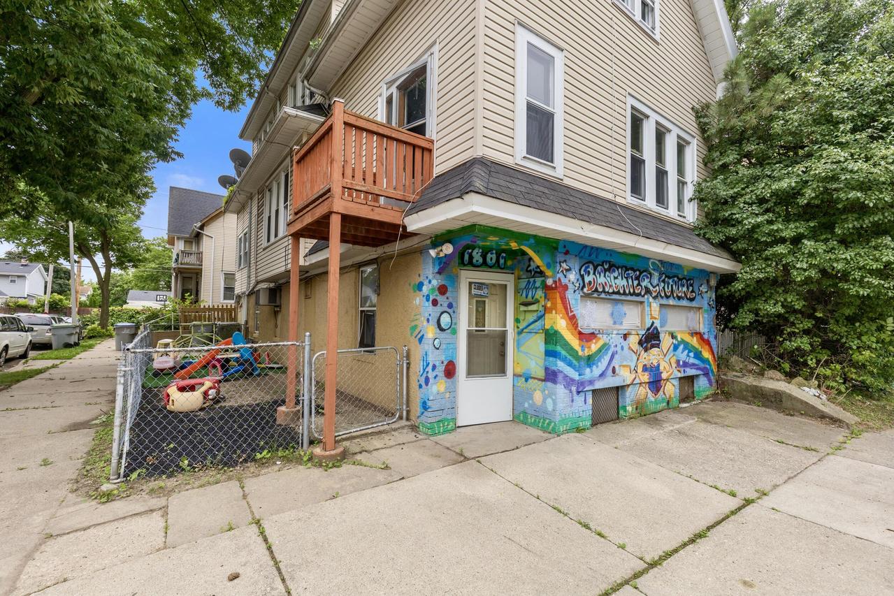 1801 W Galena St., Milwaukee, WI 53205