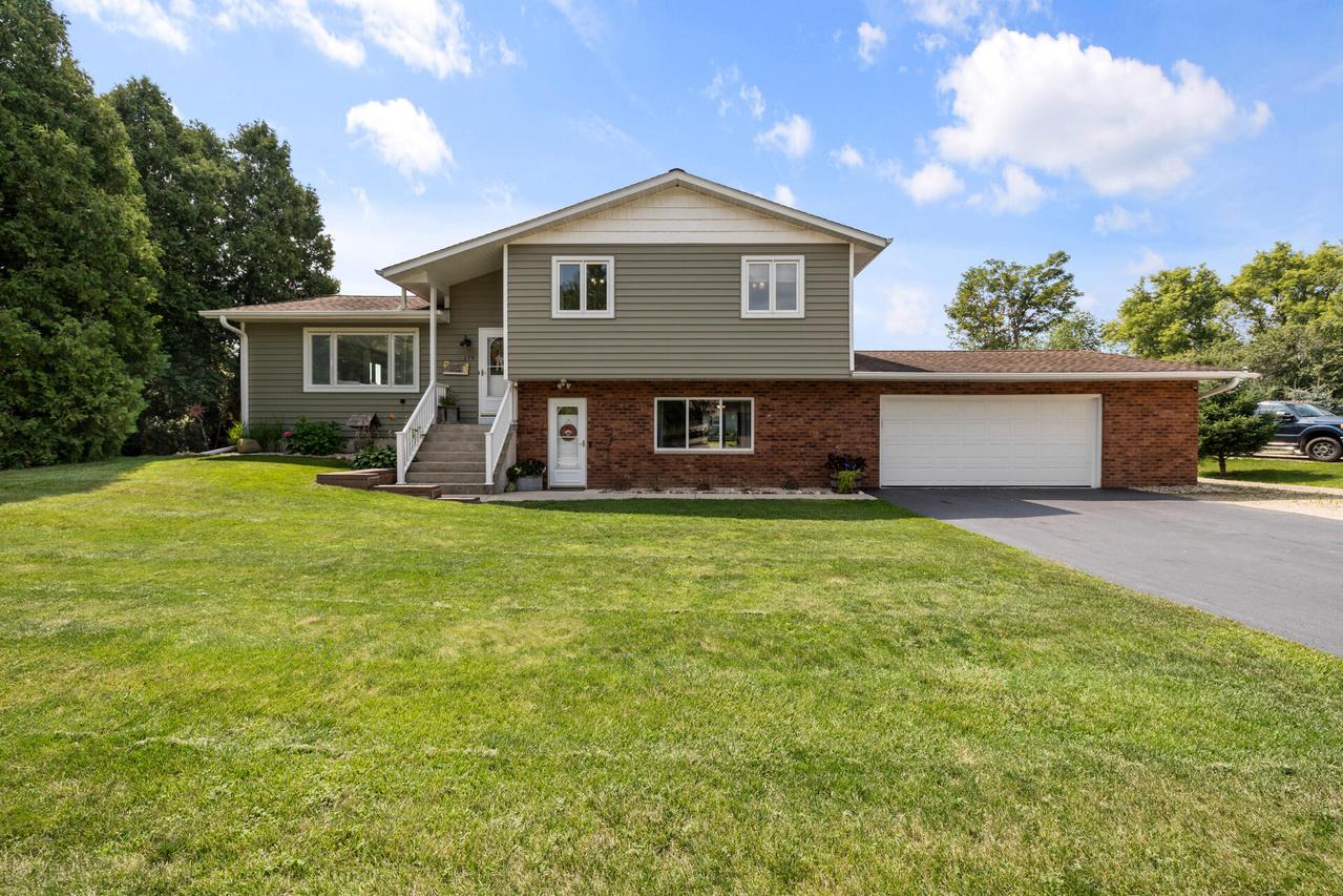179 Second St, Addison, WI 53002