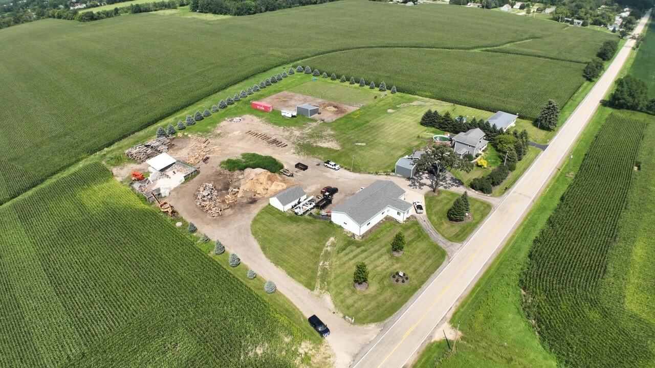 W8930 State Line Rd, Sharon, WI 53585