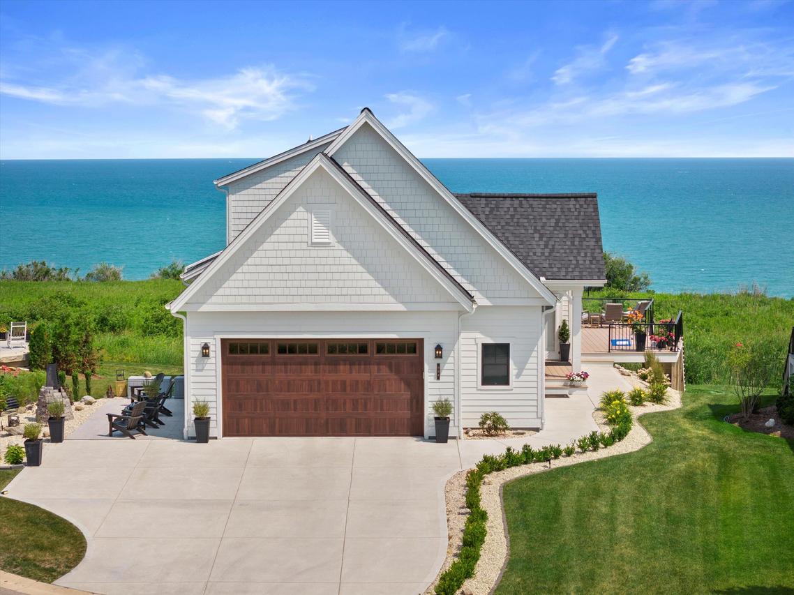 984 Seanma Wynd -, Port Washington, WI 53074