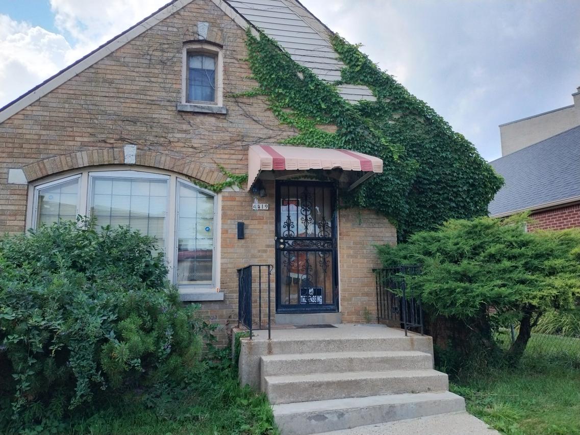 4419 N 28th St, Milwaukee, WI 53209