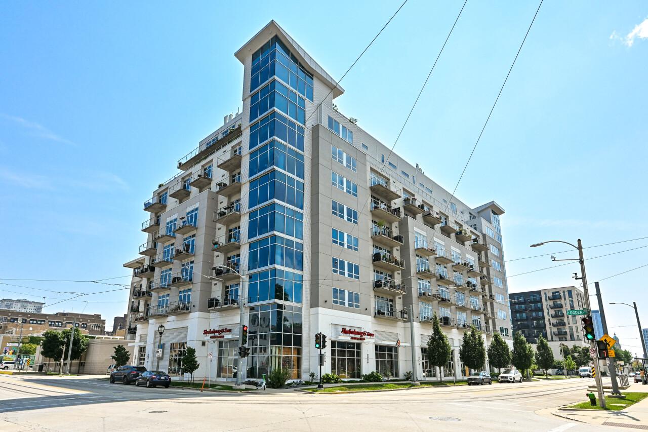 601 E Ogden Ave #408, Milwaukee, WI 53202