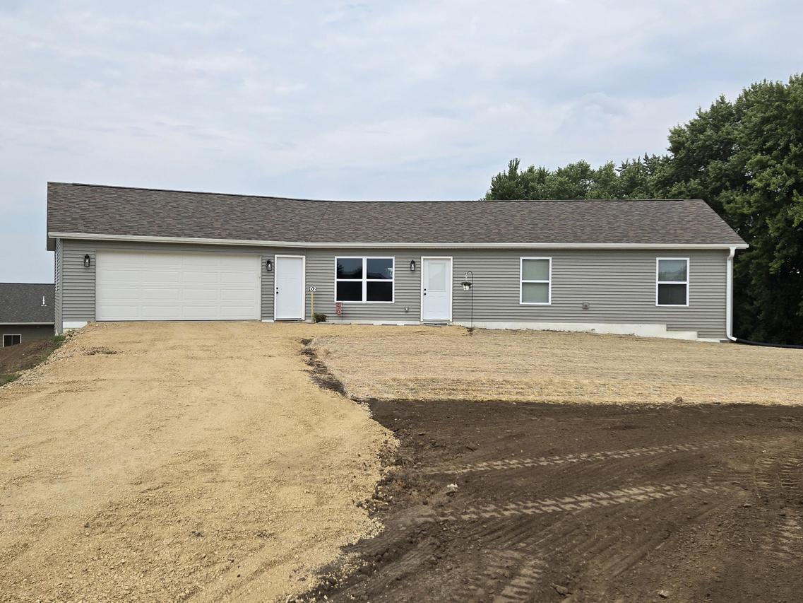 102 Pedretti Pl, Westby, WI 54667