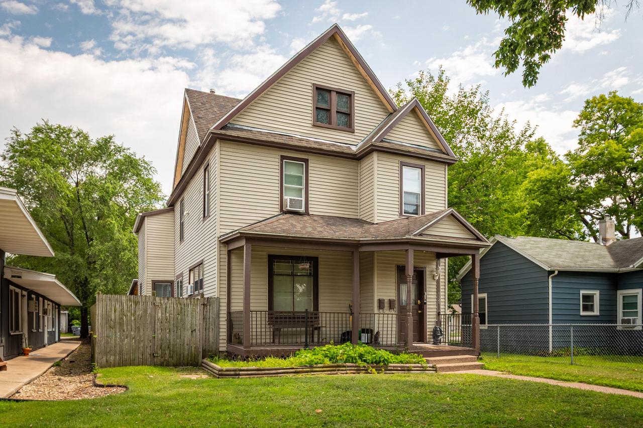 1121-1123 5th Ave, La Crosse, WI 54601