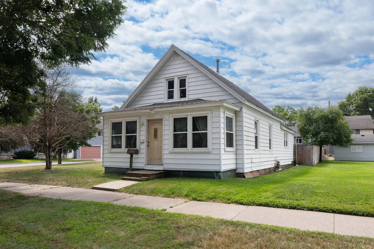 2322 13th St, La Crosse, WI 54601