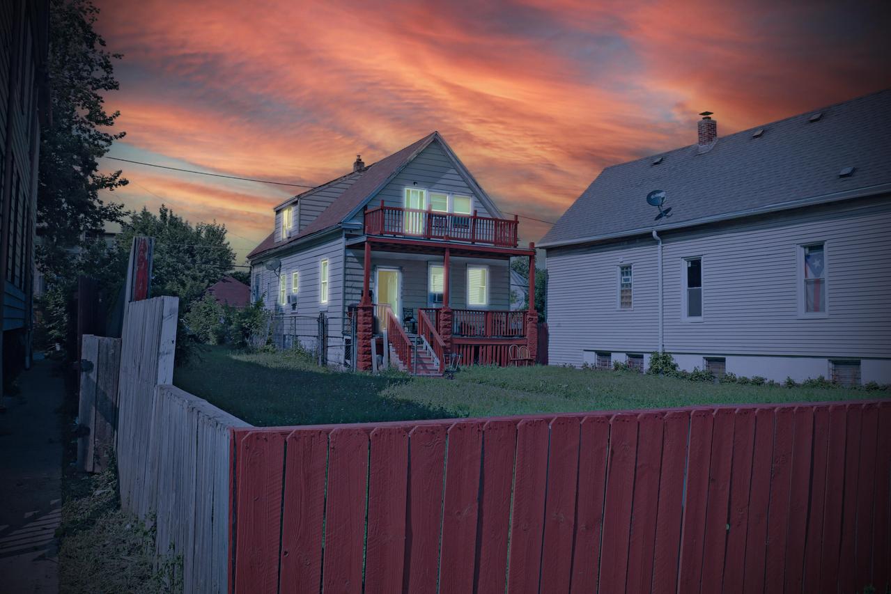 1300 W Greenfield Ave, Milwaukee, WI 53204