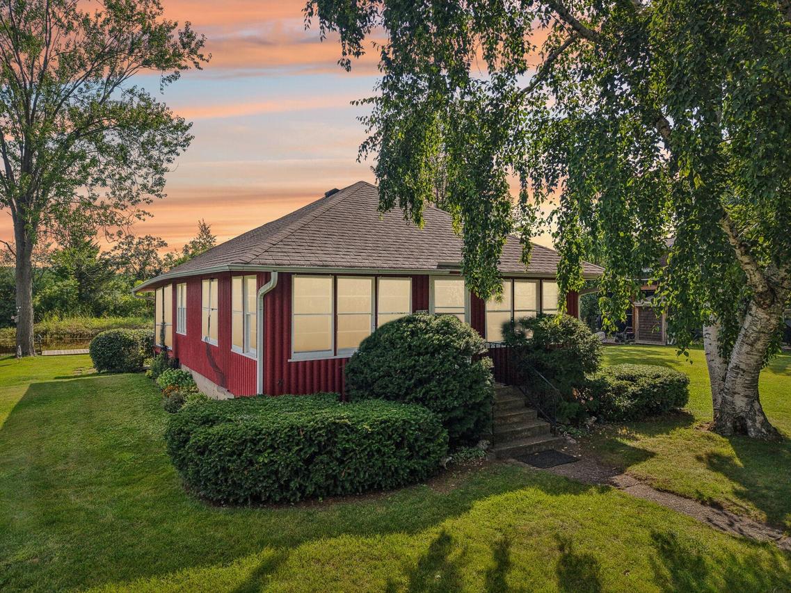 W8135 Elm Point, Lake Mills, WI 53551