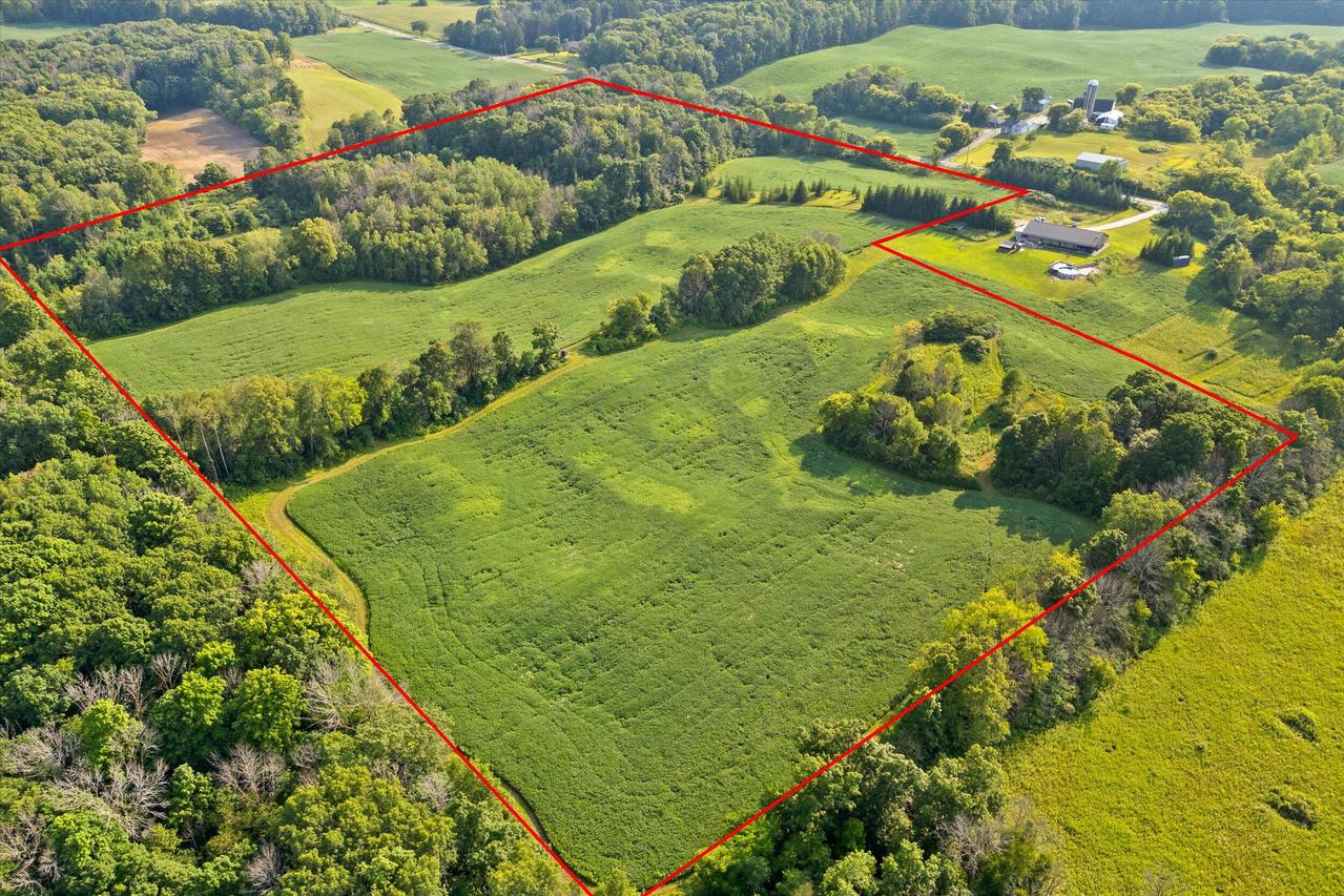 Lt1 Little Elkhart Lake, Rhine, WI 53020