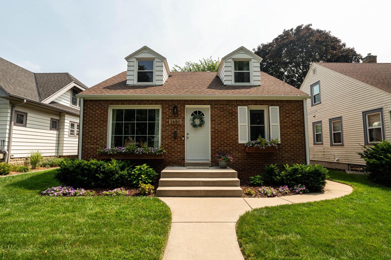 2650 N 67th St, Wauwatosa, WI 53213